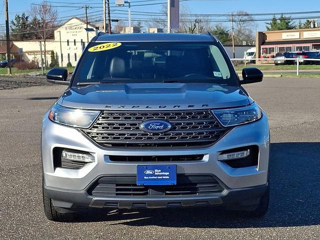Certified 2022 Ford Explorer XLT w/ Equipment Group 202A AWD/4WD image 2
