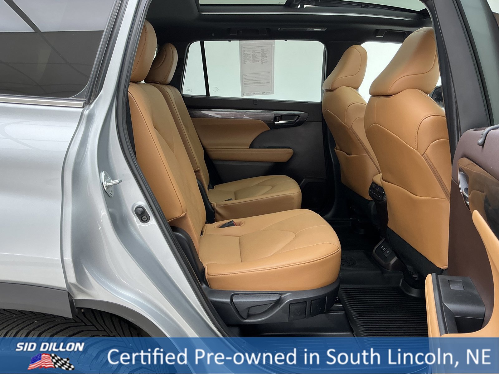 Used 2021 Toyota Highlander Platinum image 22