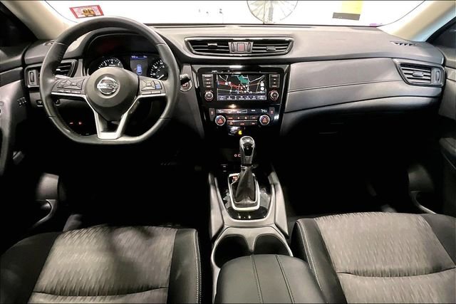 Used 2019 Nissan Rogue SV w/ Premium Package image 7