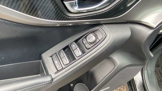 Used 2017 Subaru Impreza 2.0i Limited image 15