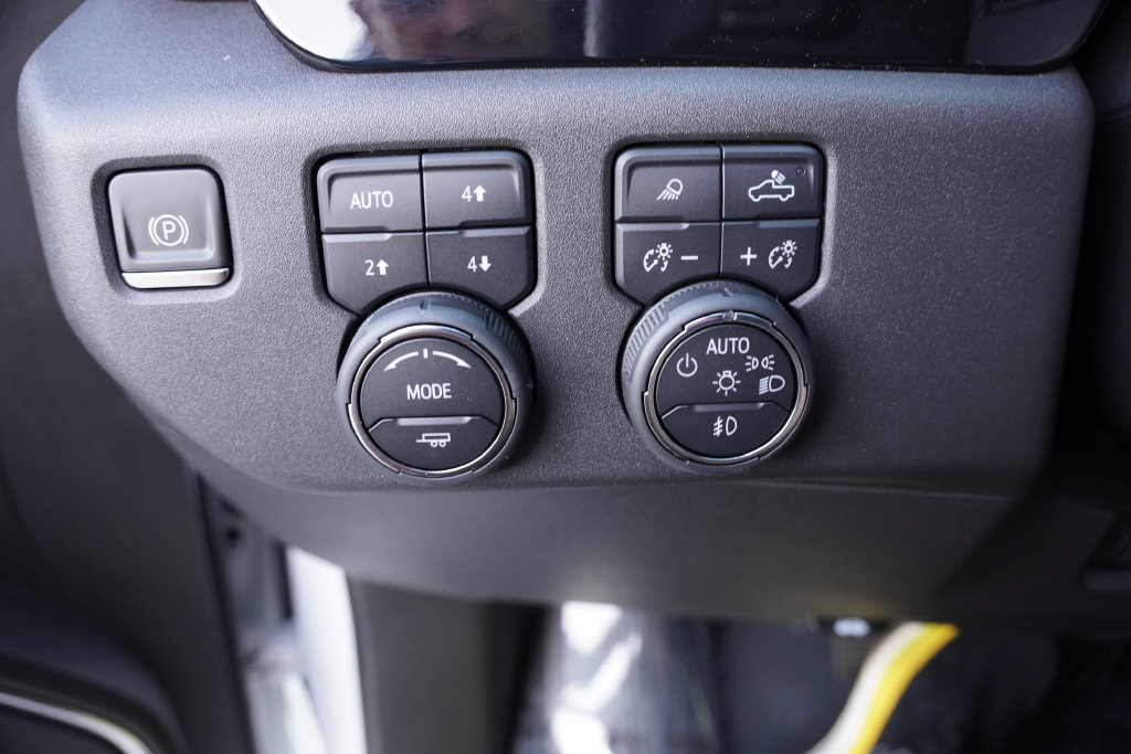 Certified 2024 Chevrolet Silverado 1500 LT Trail Boss w/ LT Trail Boss Premium Package AWD/4WD image 23
