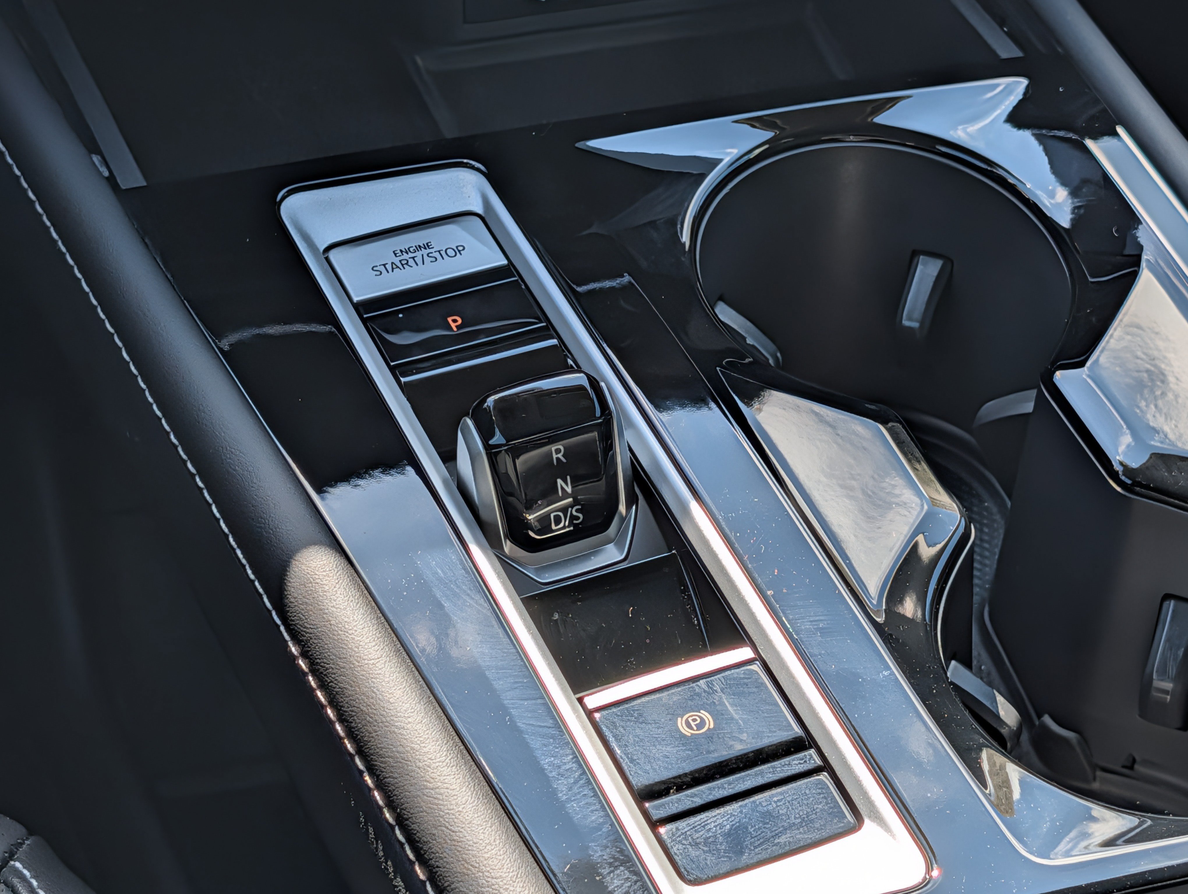 Certified 2024 Volkswagen Atlas SEL AWD/4WD image 27