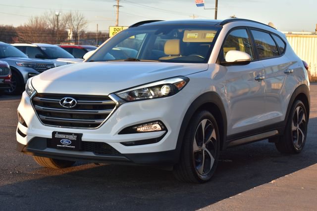 Used 2016 Hyundai Tucson Limited w/ Option Group 03 image 12