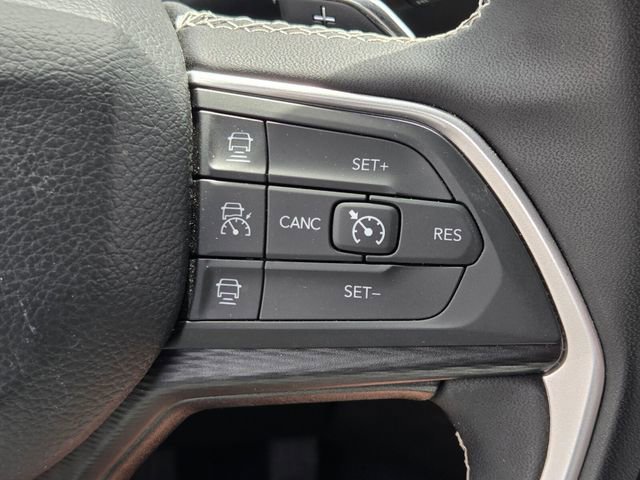 Certified 2024 Jeep Grand Cherokee Altitude image 22