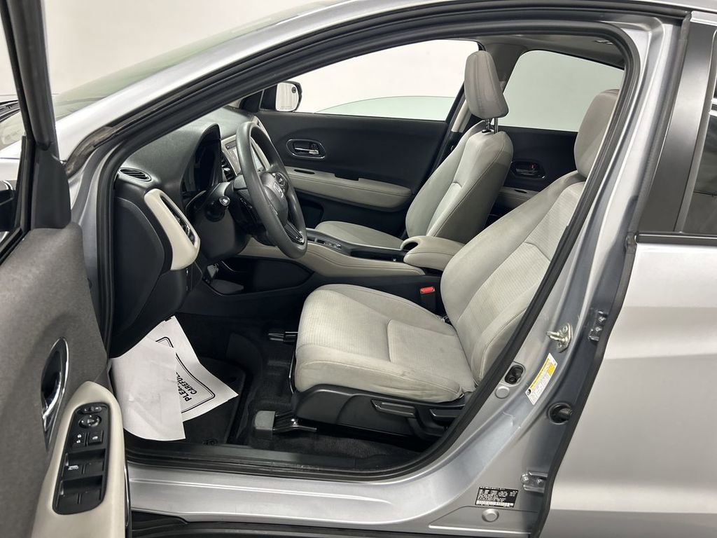 Used 2019 Honda HR-V EX image 9