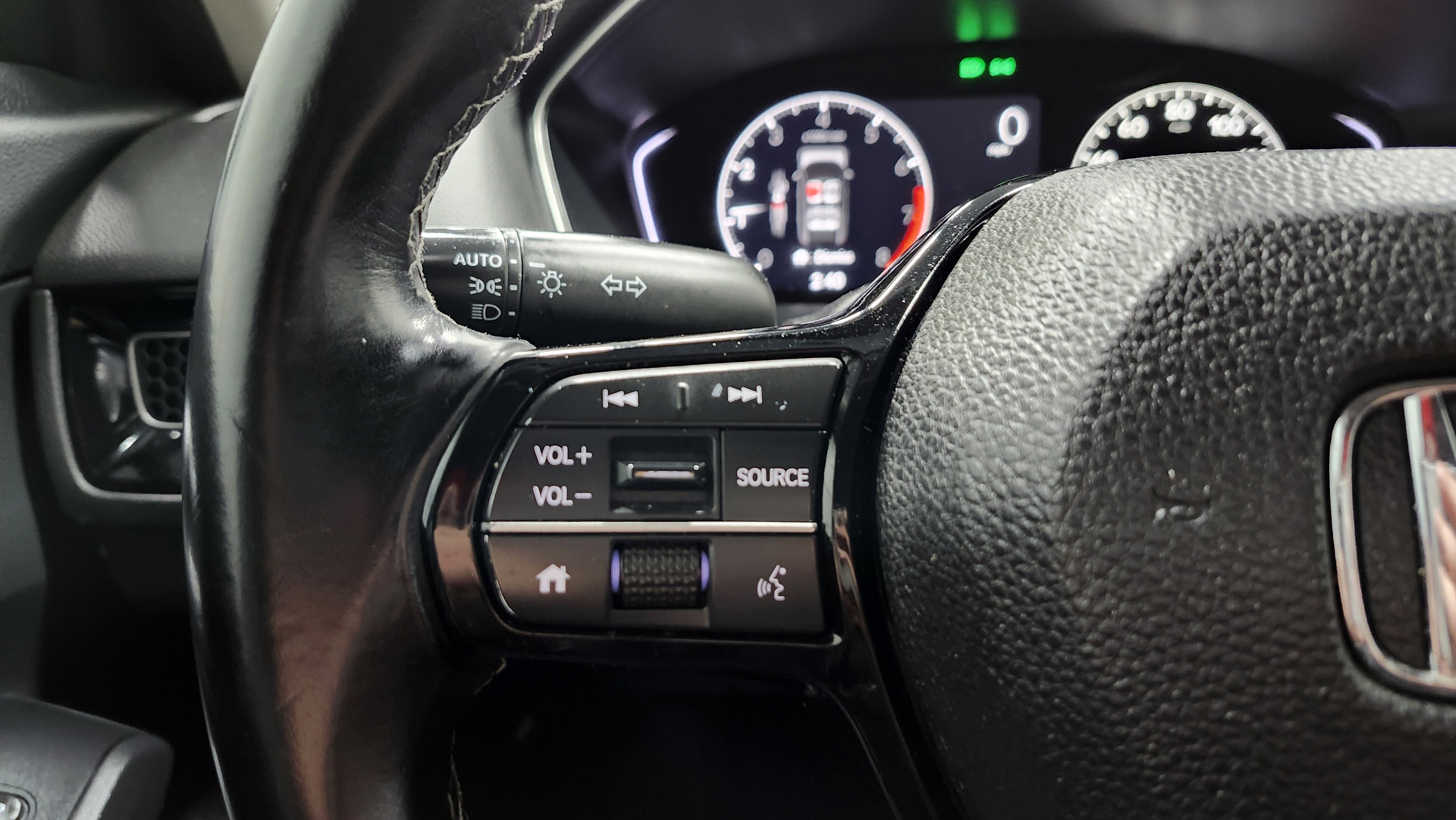 Used 2023 Honda Civic EX-L image 34