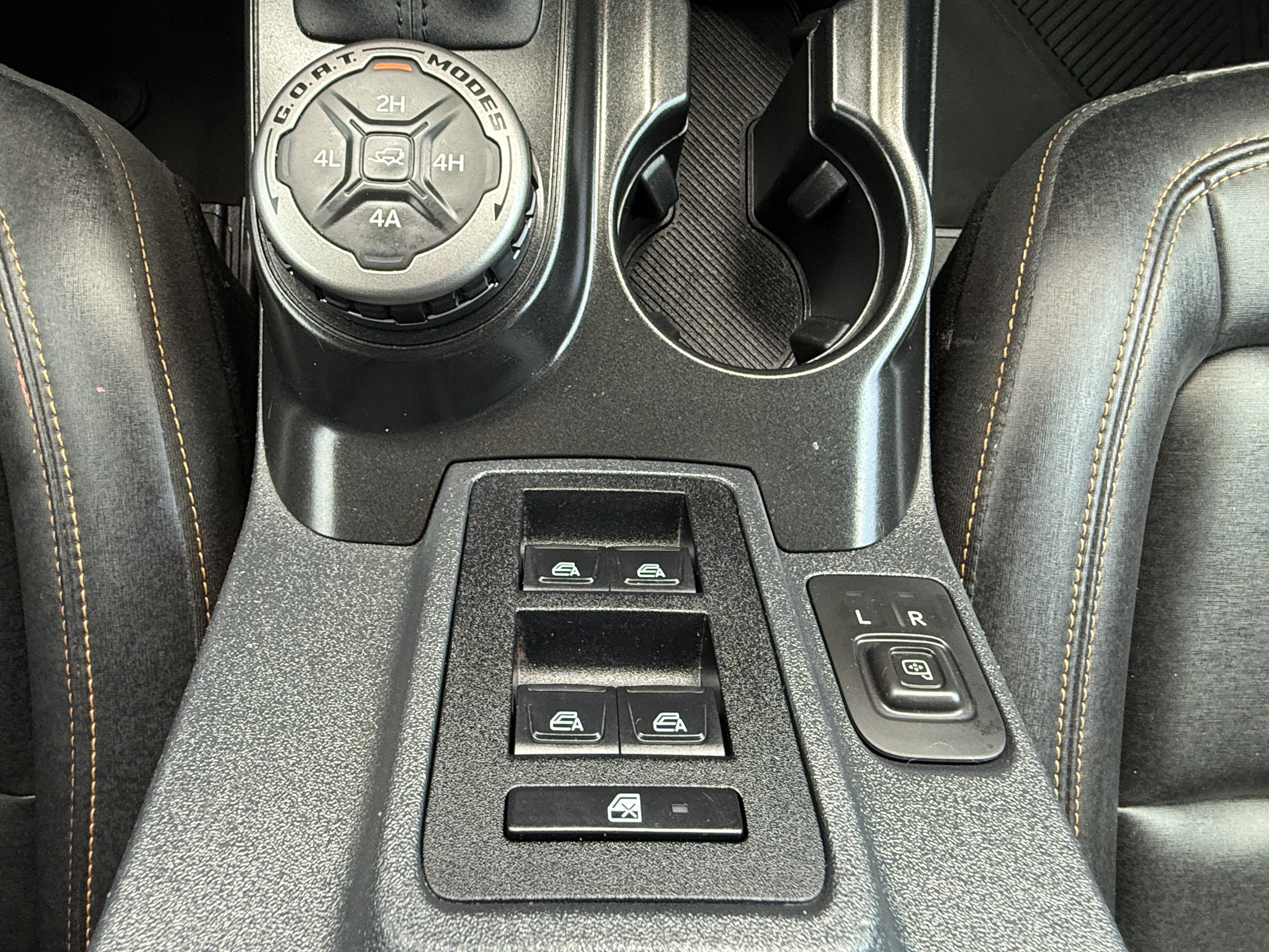 Used 2023 Ford Bronco Badlands AWD/4WD image 29