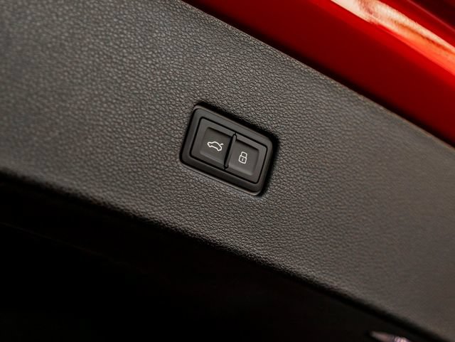 New 2026 Audi SQ8 Prestige AWD/4WD image 34