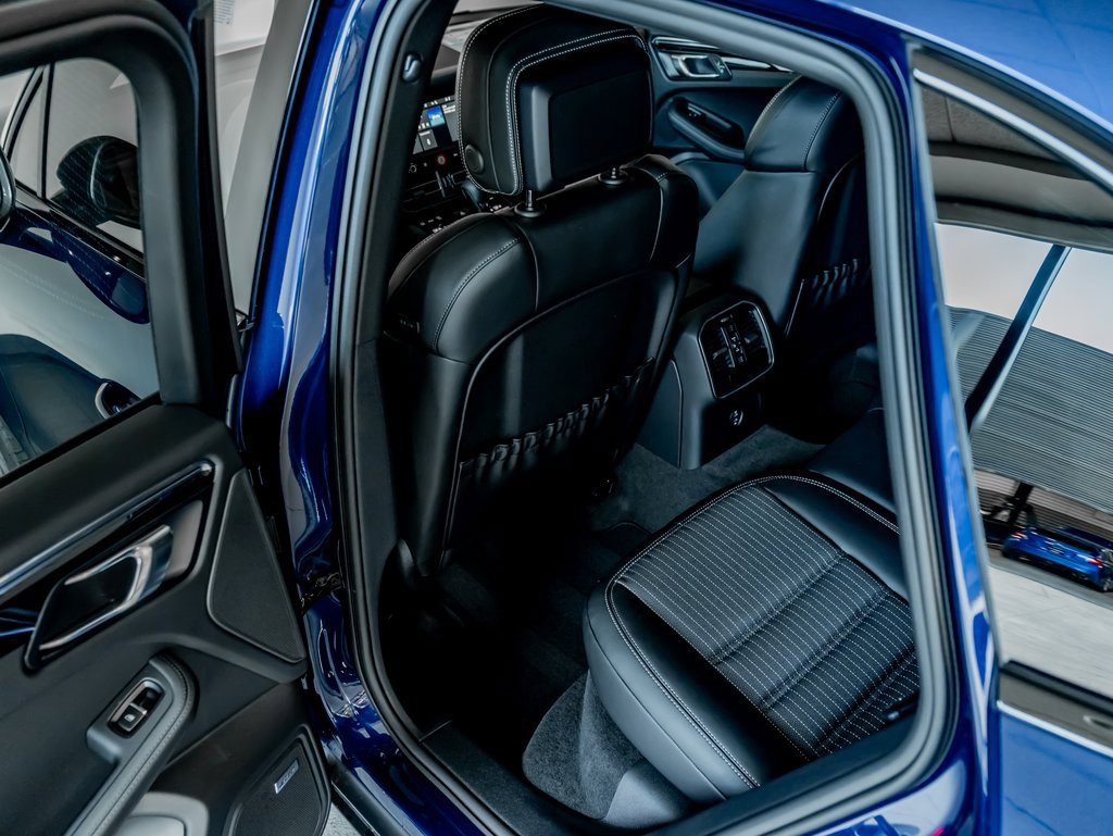 New 2026 Porsche Macan Turbo image 21