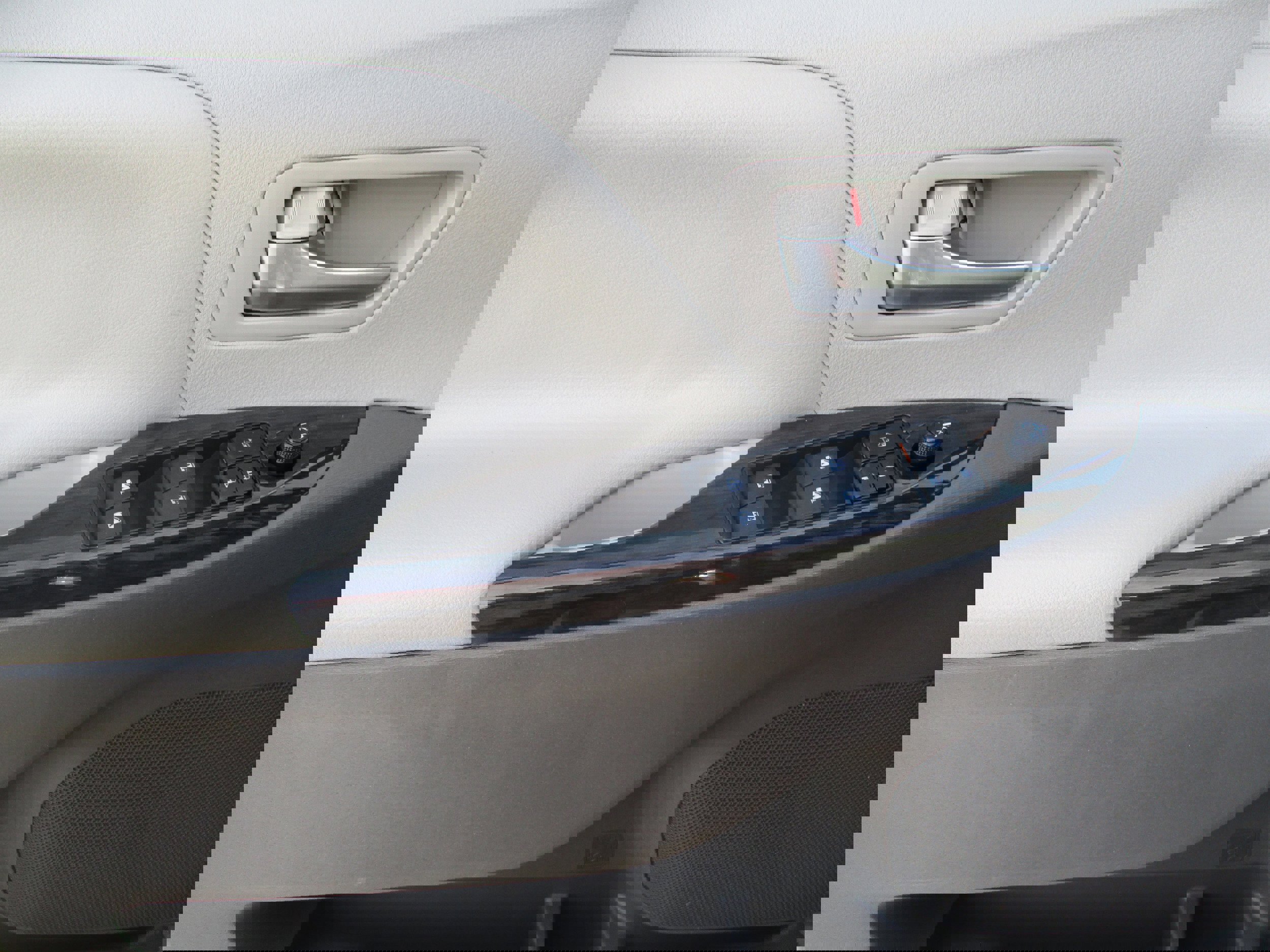 Used 2018 Toyota Sienna XLE Premium image 28