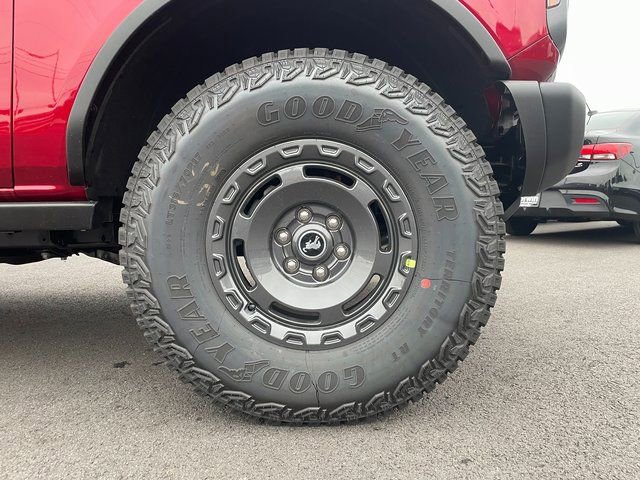 New 2025 Ford Bronco Badlands image 8