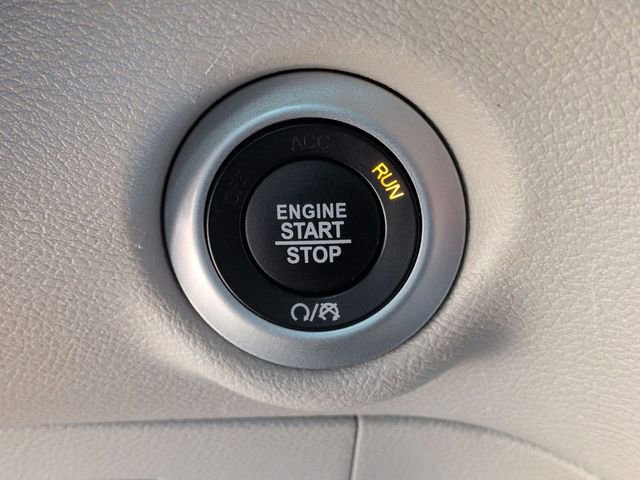 Used 2024 Chrysler Pacifica Touring-L image 20