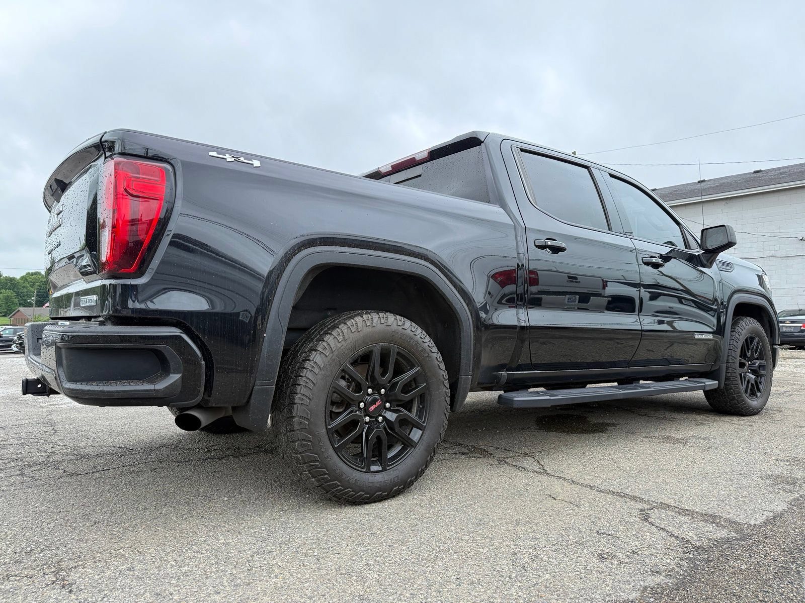 Used 2020 GMC Sierra 1500 Elevation w/ Elevation Value Package AWD/4WD image 7