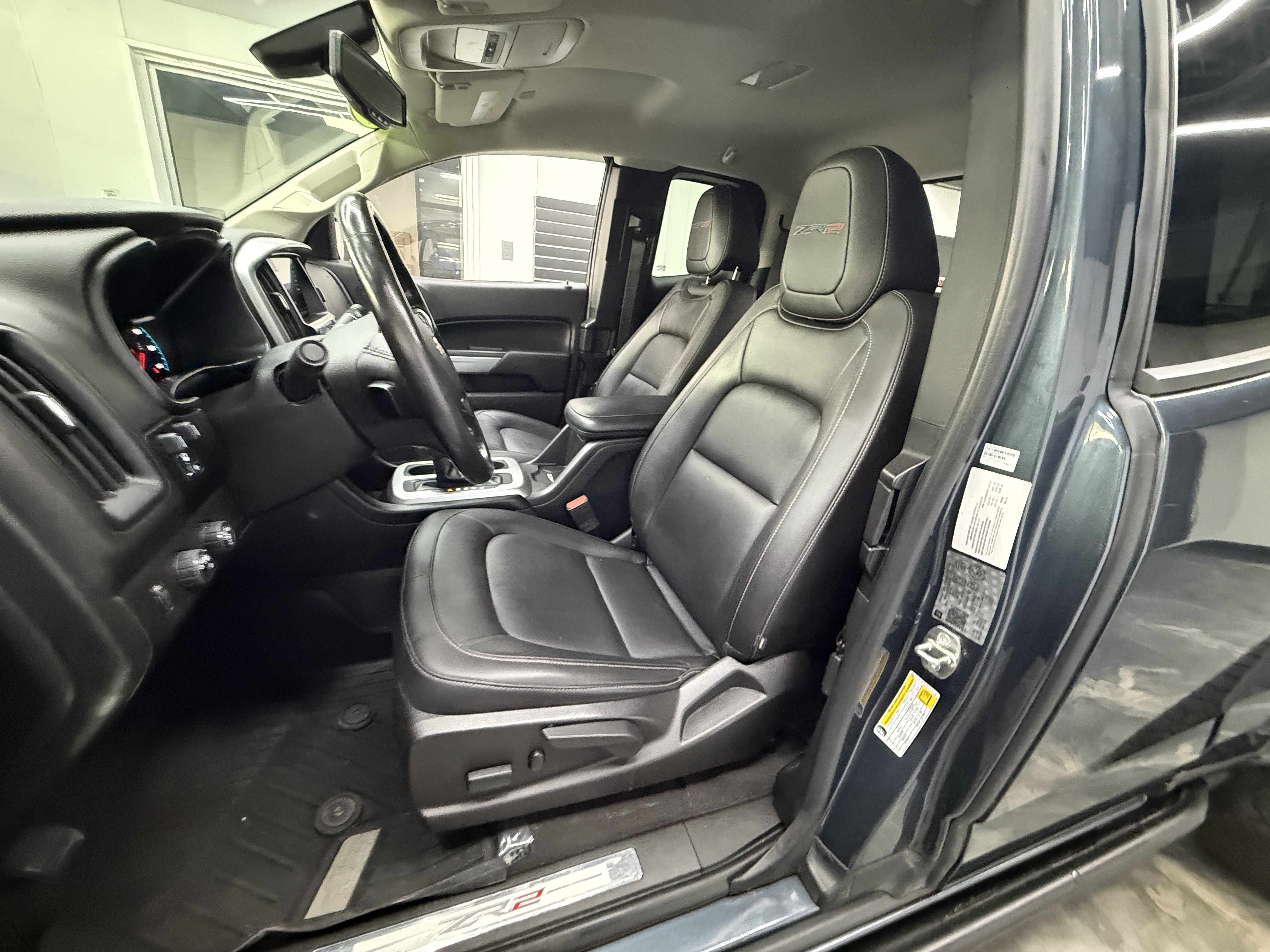 Used 2019 Chevrolet Colorado ZR2 w/ ZR2 Dusk Special Edition AWD/4WD image 10