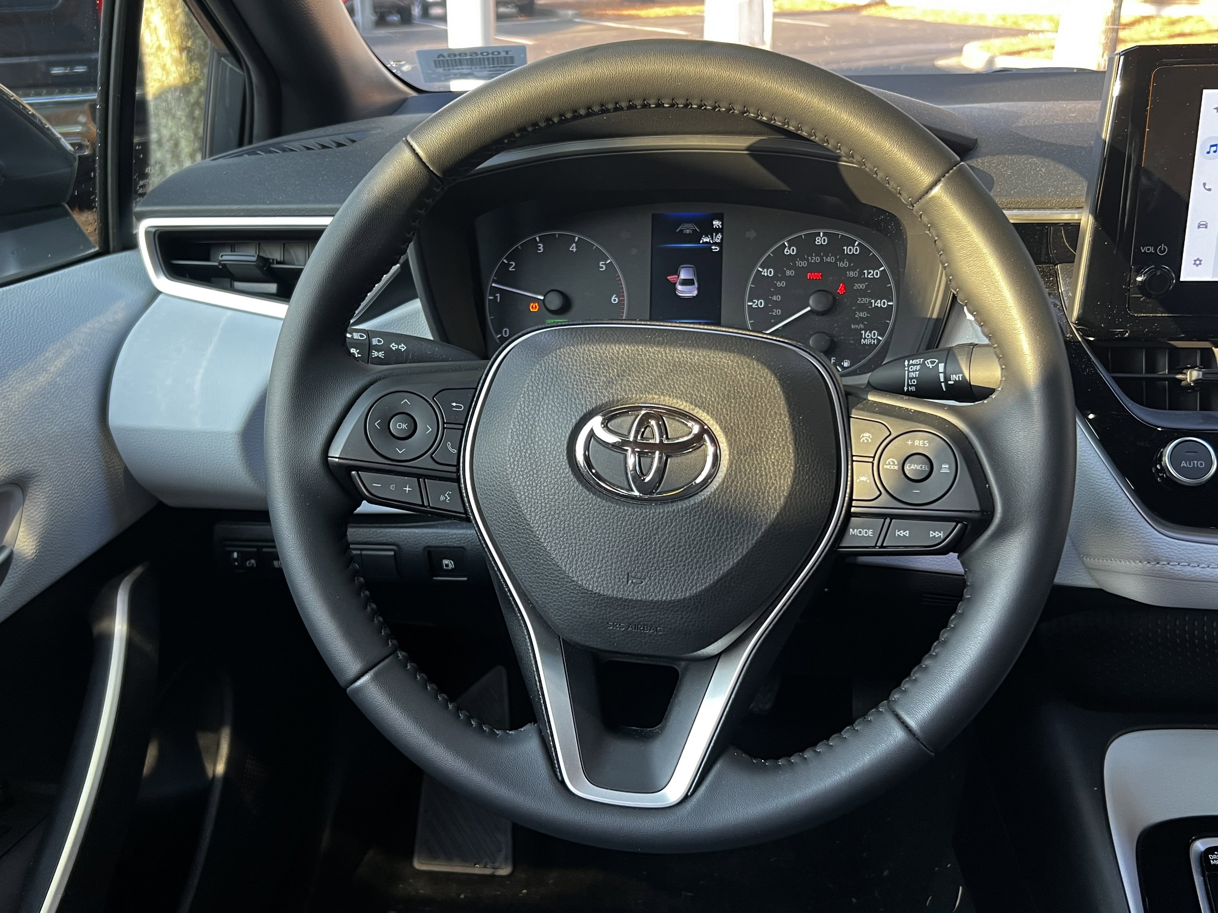 Used 2025 Toyota Corolla SE FWD image 34