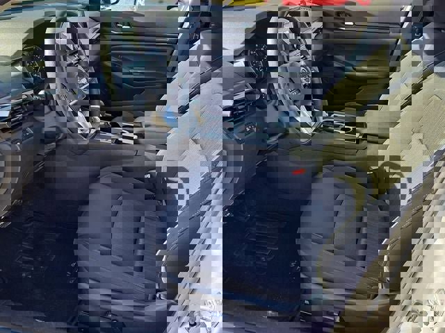 Used 2024 Nissan Altima 2.5 SV image 17