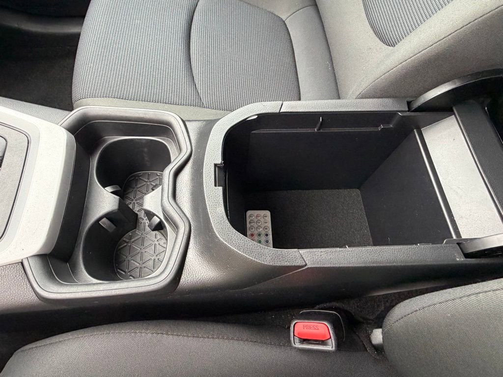 Used 2021 Toyota RAV4 LE image 26