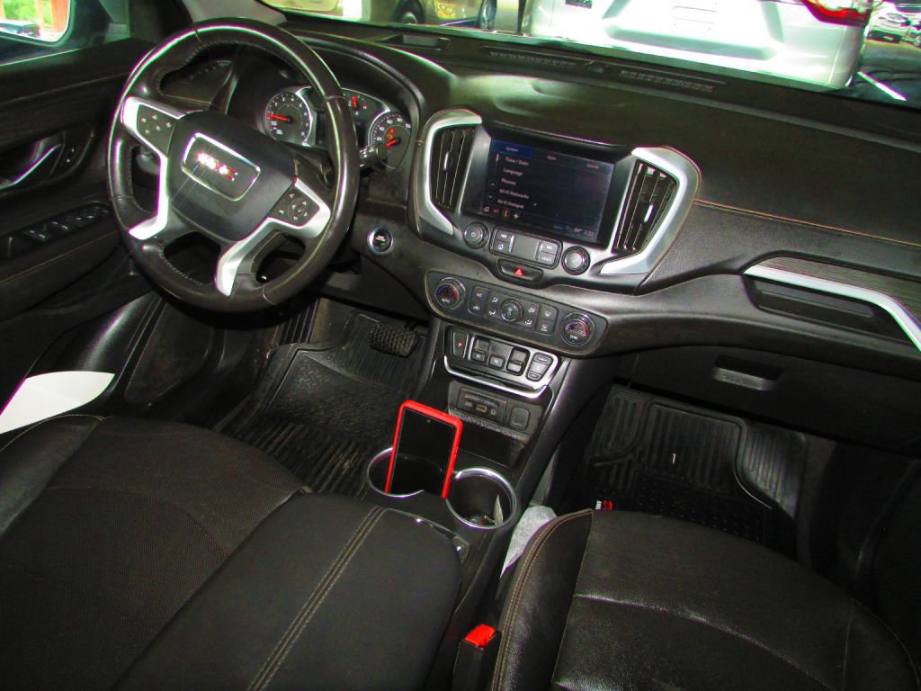 Used 2020 GMC Terrain SLT image 22