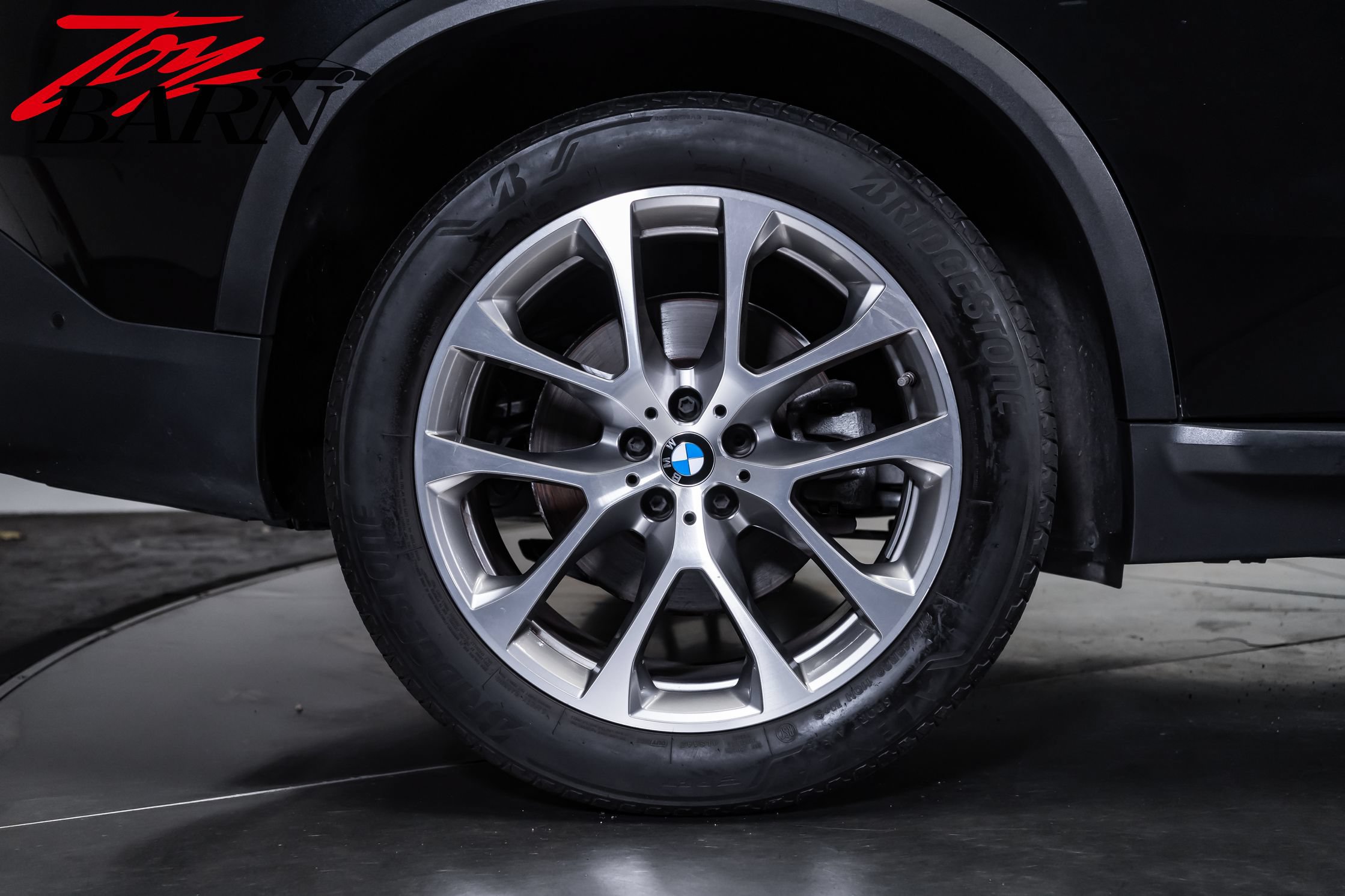 Used 2024 BMW X5 xDrive40i w/ Premium Package AWD/4WD image 13
