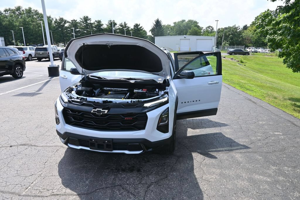 Used 2026 Chevrolet Equinox RS w/ Convenience Package III AWD/4WD image 44