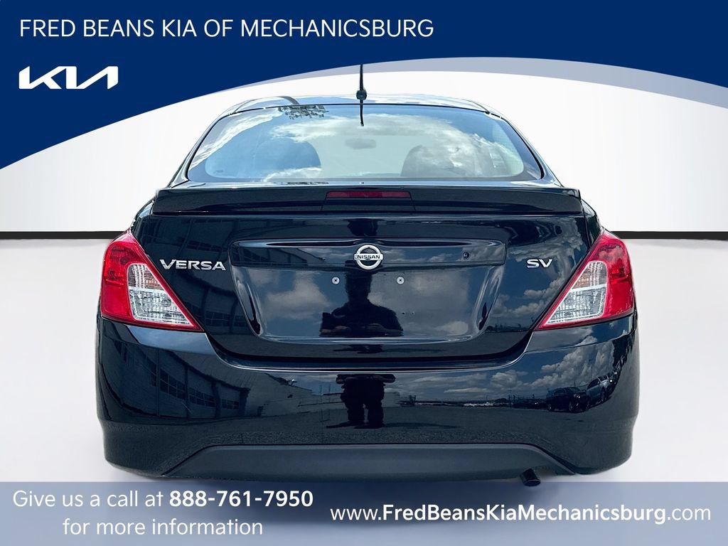 Used 2018 Nissan Versa SV FWD image 6