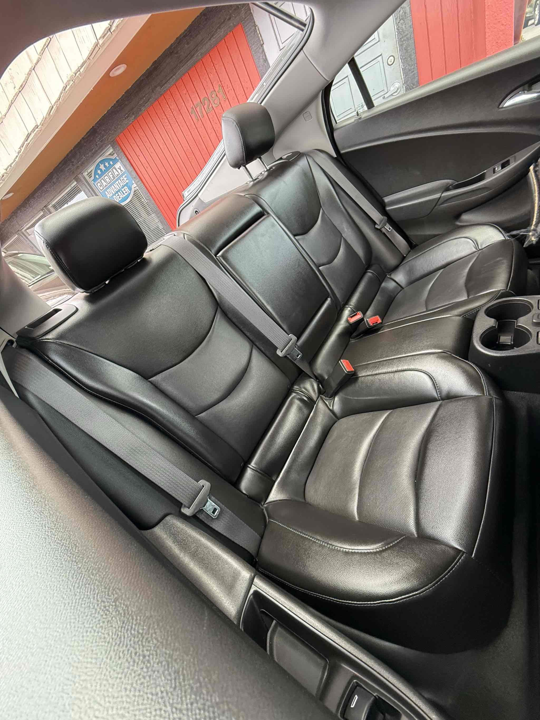 Used 2017 Chevrolet Volt Premier w/ Driver Confidence II Package image 8