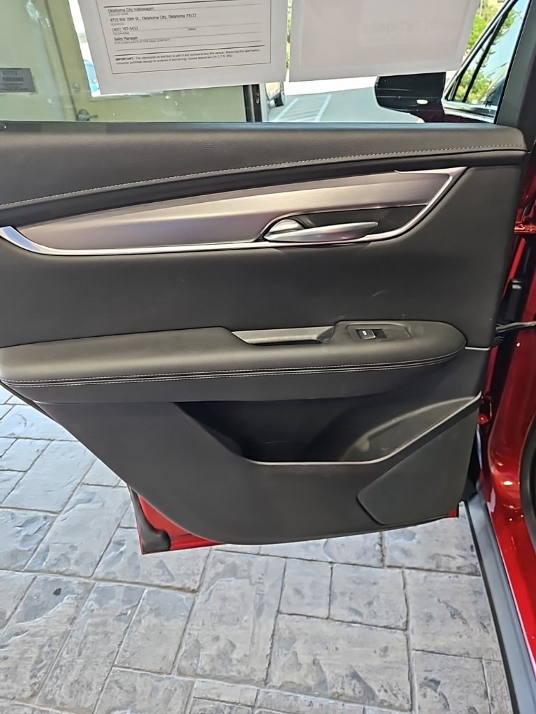 Used 2023 Cadillac XT5 Luxury image 21