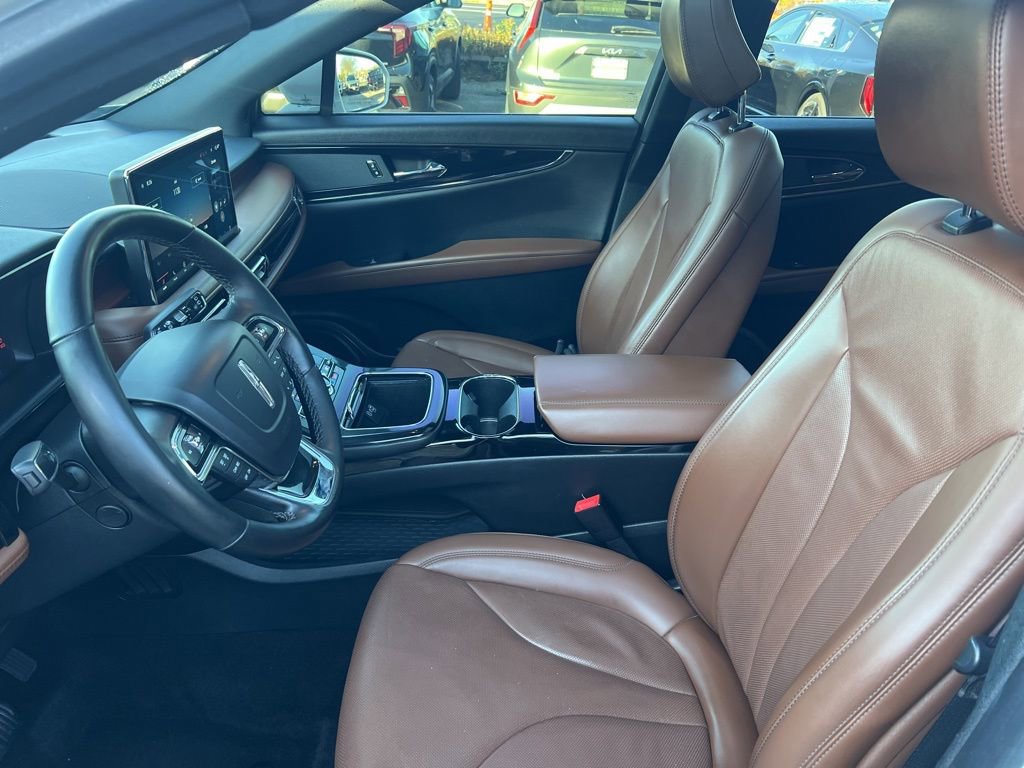 Used 2022 Lincoln Nautilus Reserve image 4