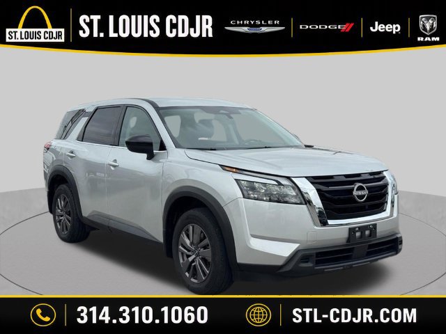 Used 2023 Nissan Pathfinder S w/ Cargo Package