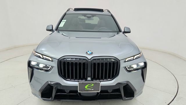 Used 2026 BMW X7 xDrive40i image 2
