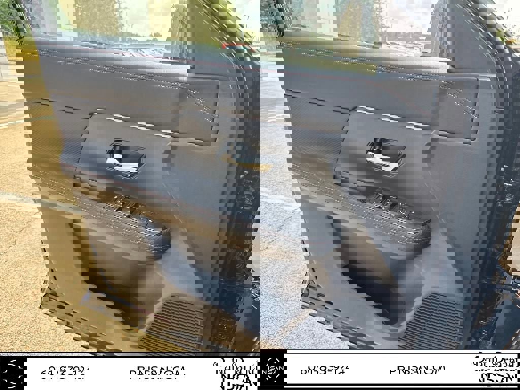 New 2025 Nissan Kicks SR image 22