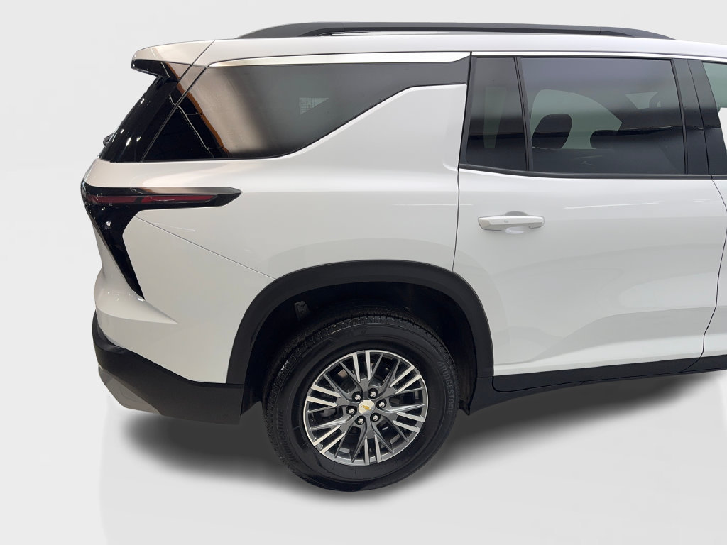 Used 2026 Chevrolet Traverse LT FWD image 18