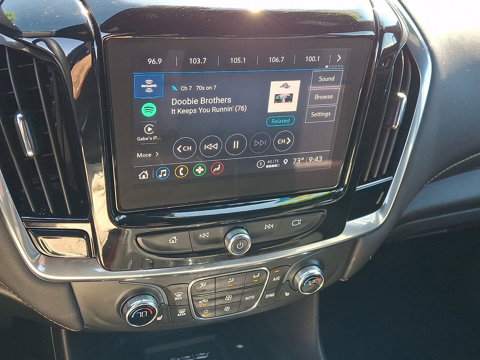Used 2023 Chevrolet Traverse LT AWD/4WD image 17