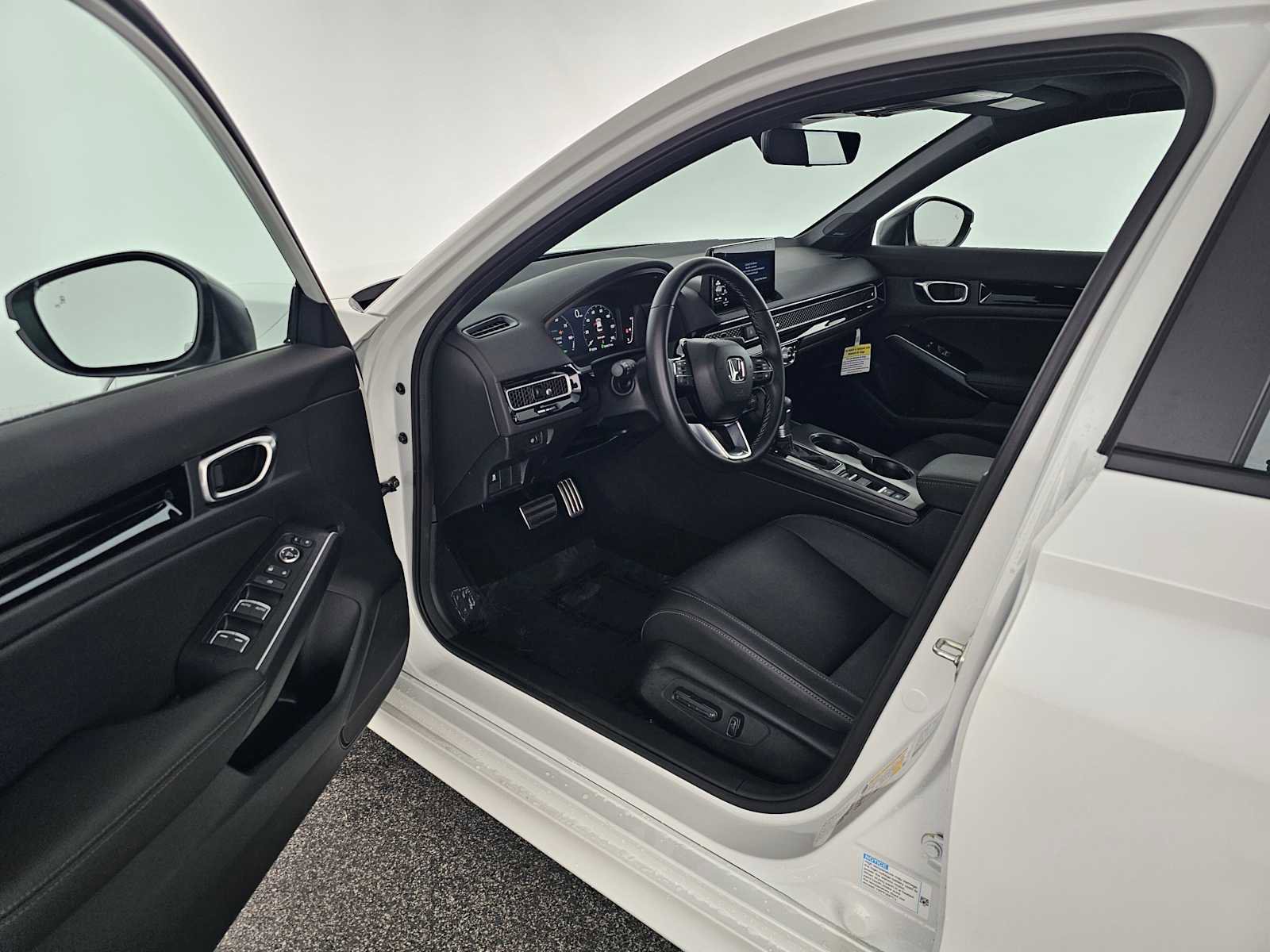 Used 2025 Honda Civic Sport Touring image 19