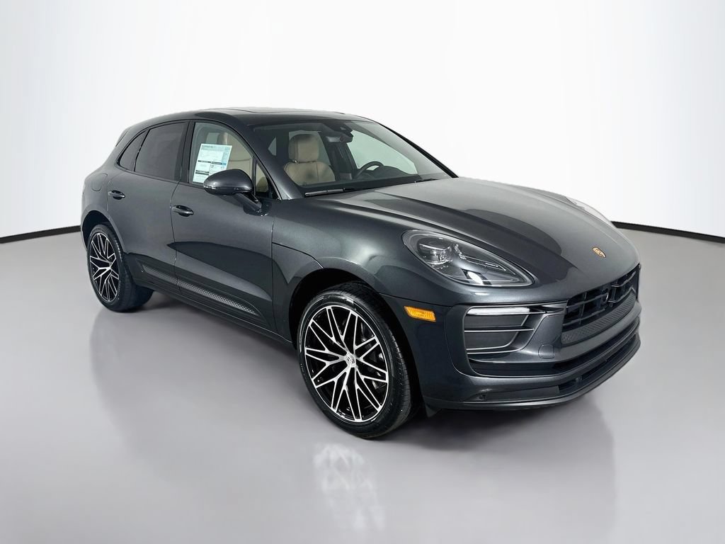 Certified 2026 Porsche Macan AWD/4WD image 7