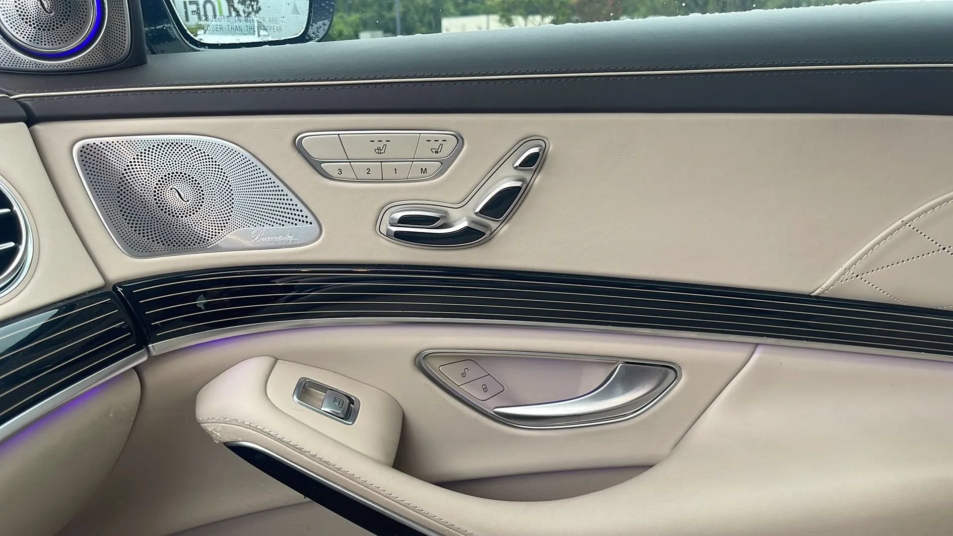 Used 2018 Mercedes-Benz S 560 Sedan image 25