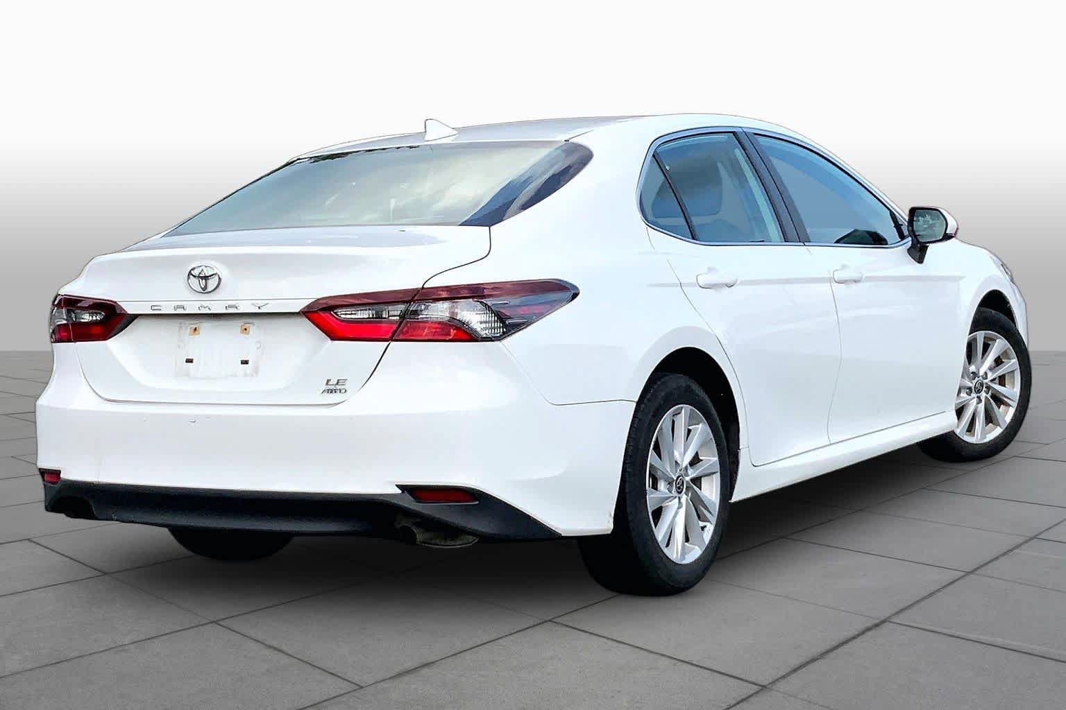 Used 2024 Toyota Camry LE AWD/4WD image 13