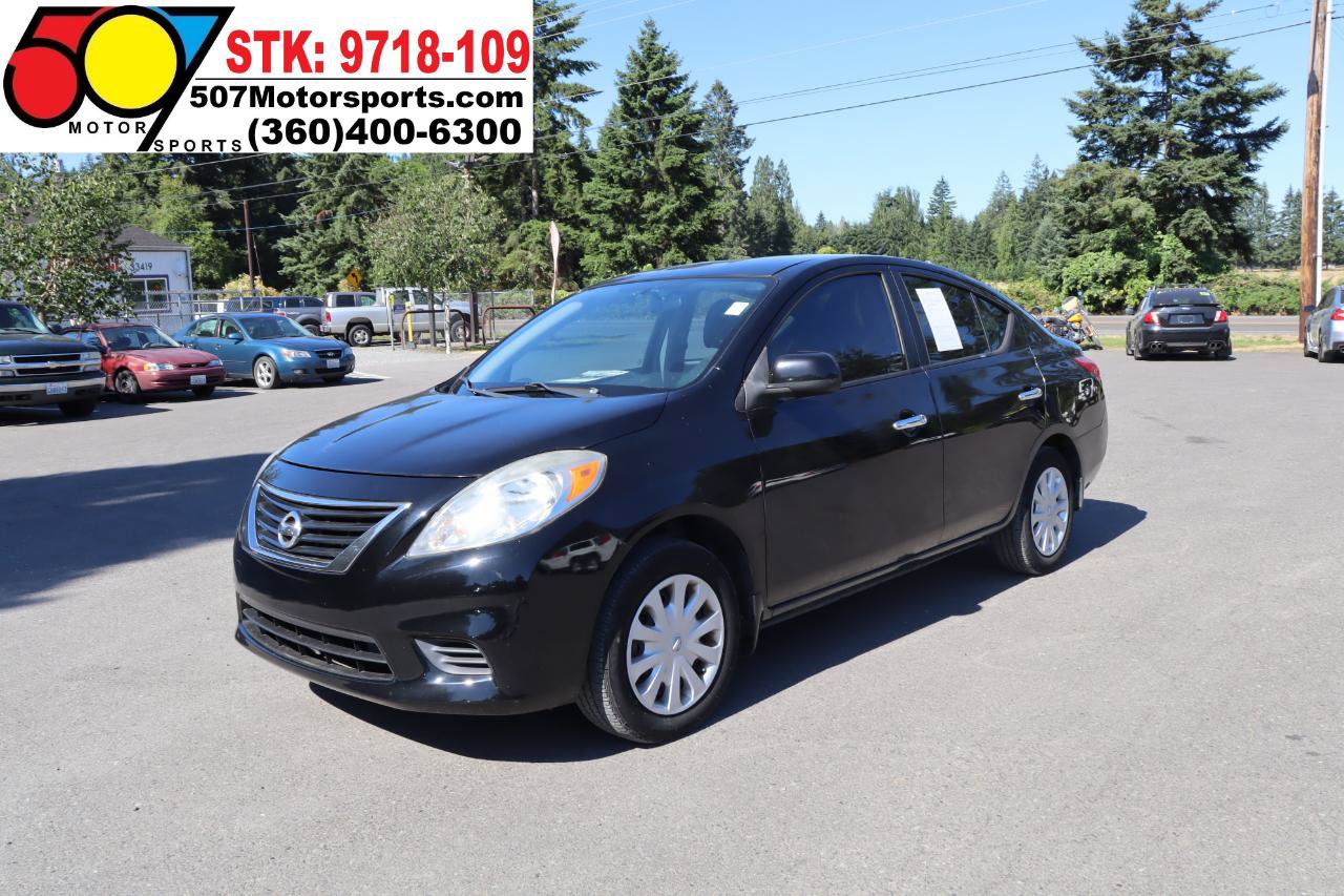 Used 2012 Nissan Versa SV w/ Convenience Pkg FWD image 2