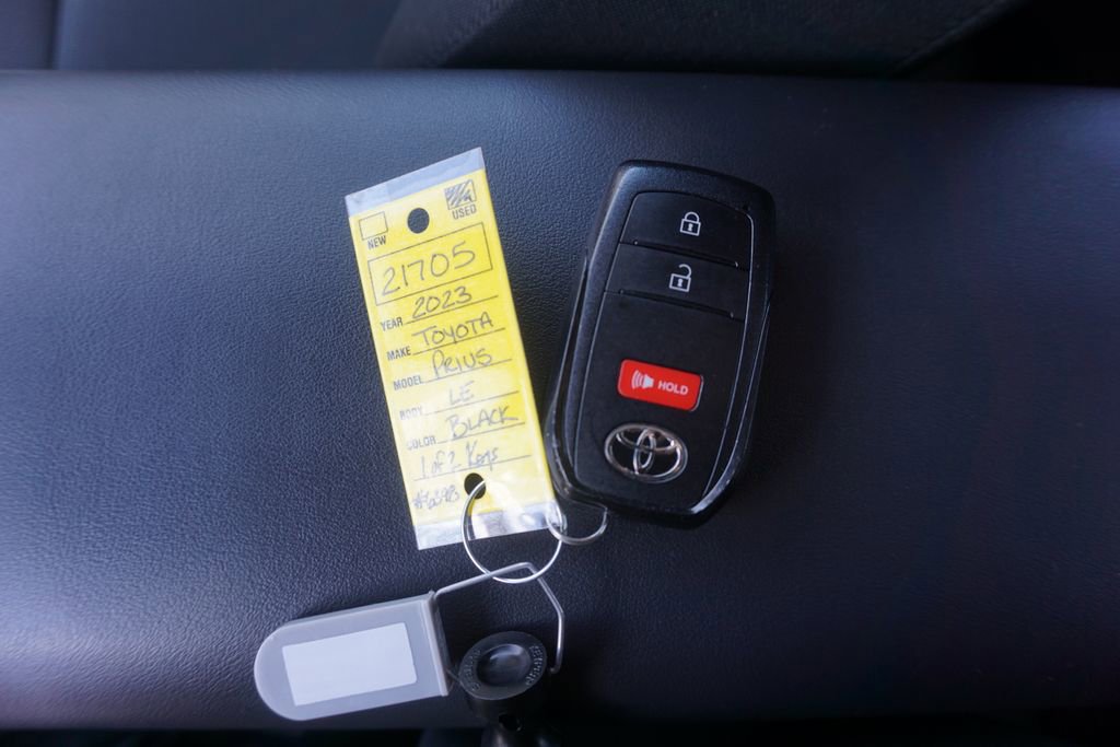Used 2023 Toyota Prius LE FWD image 28