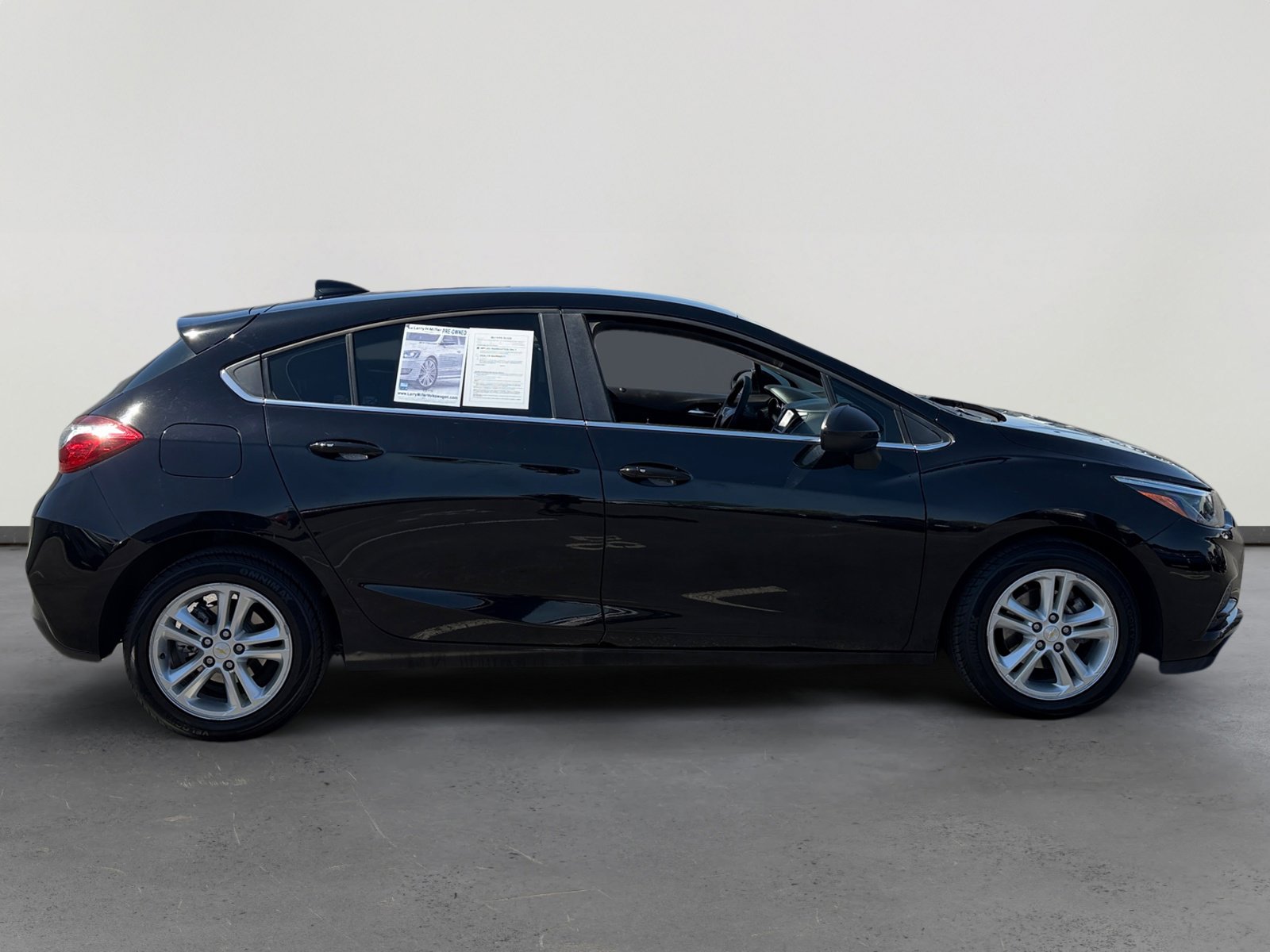 Used 2018 Chevrolet Cruze LT w/ Convenience Package image 6