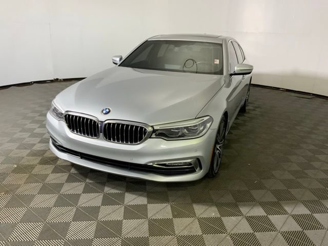 Used 2017 BMW 540i xDrive AWD/4WD image 3