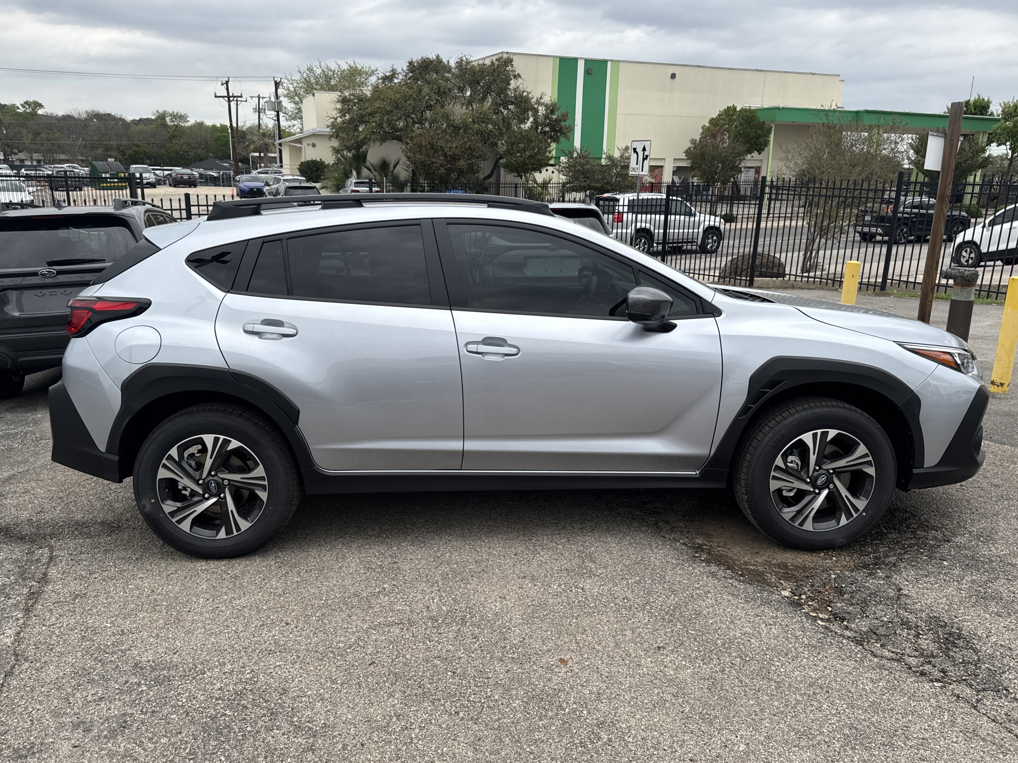 New 2026 Subaru Crosstrek 2.0i Premium image 2