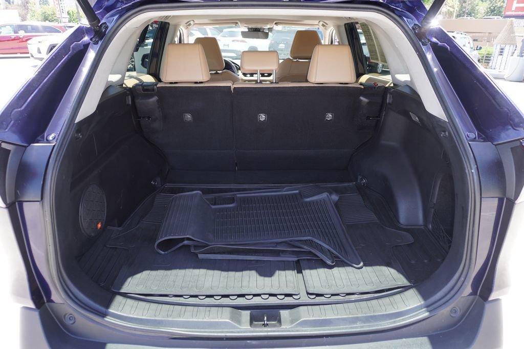 Certified 2020 Toyota RAV4 Limited AWD/4WD image 9
