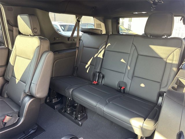 New 2026 GMC Yukon XL Denali w/ Denali Reserve Package image 27