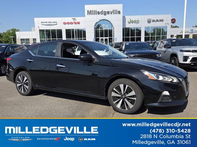Used 2022 Nissan Altima 2.5 SV AWD/4WD image 1