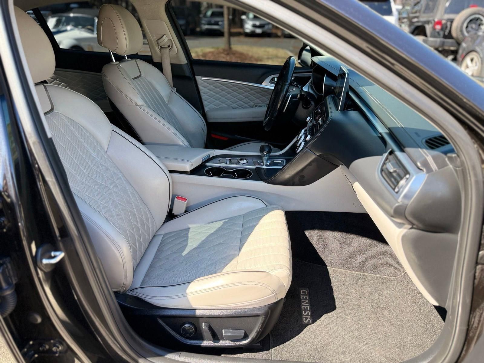 Used 2019 Genesis G70 3.3T Advanced w/ Prestige Package image 23