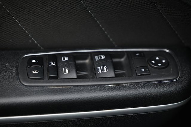 Used 2023 Dodge Charger SXT image 17