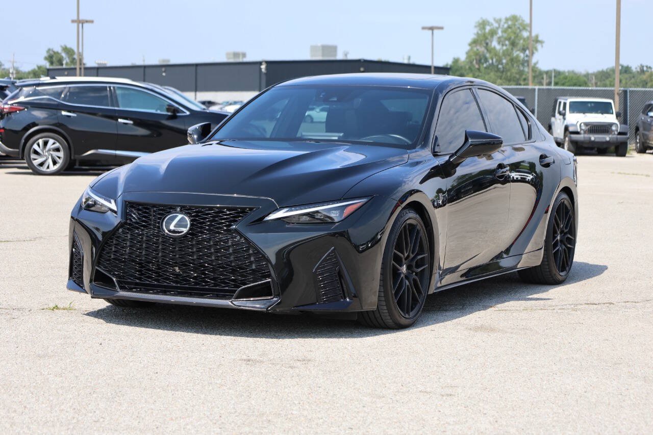Used 2024 Lexus IS 500 RWD image 6