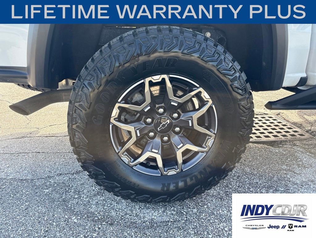 Used 2024 Chevrolet Colorado ZR2 w/ Technology Package AWD/4WD image 13