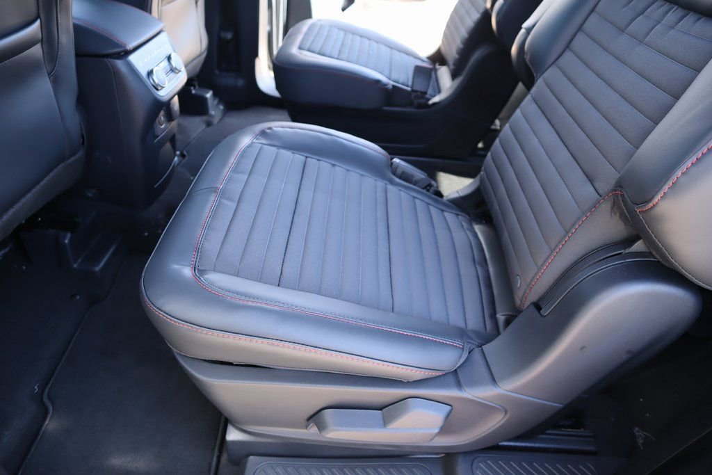 New 2026 Ford Explorer ST-Line w/ ST-Line Street Pack RWD image 14